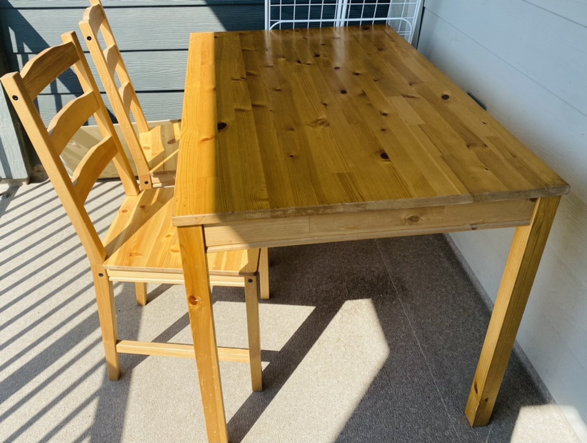 Dining Table With 4 chairs Ikea, antique stain