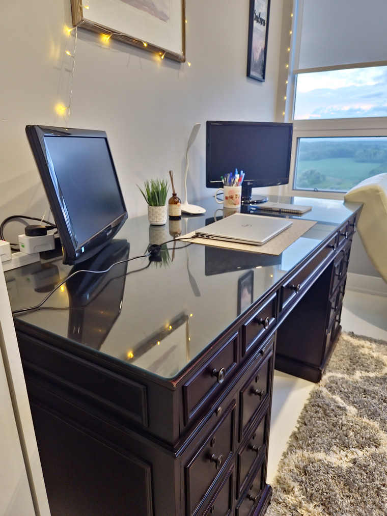 Large Executive Desk with Drawers - photo 2