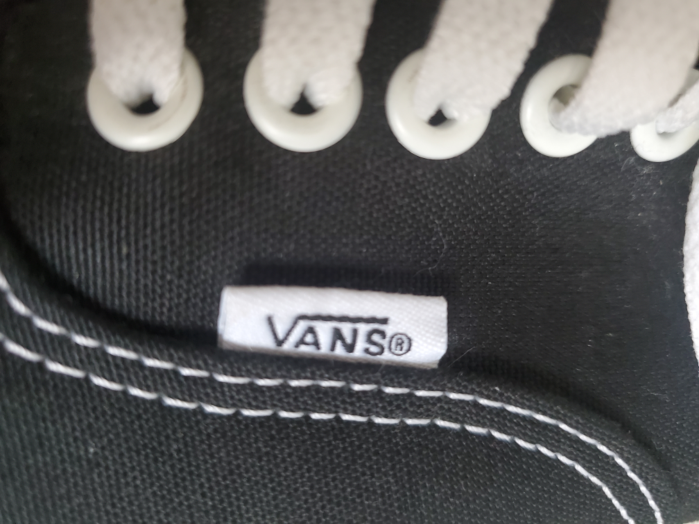 Van's sneakers image indicator(7)