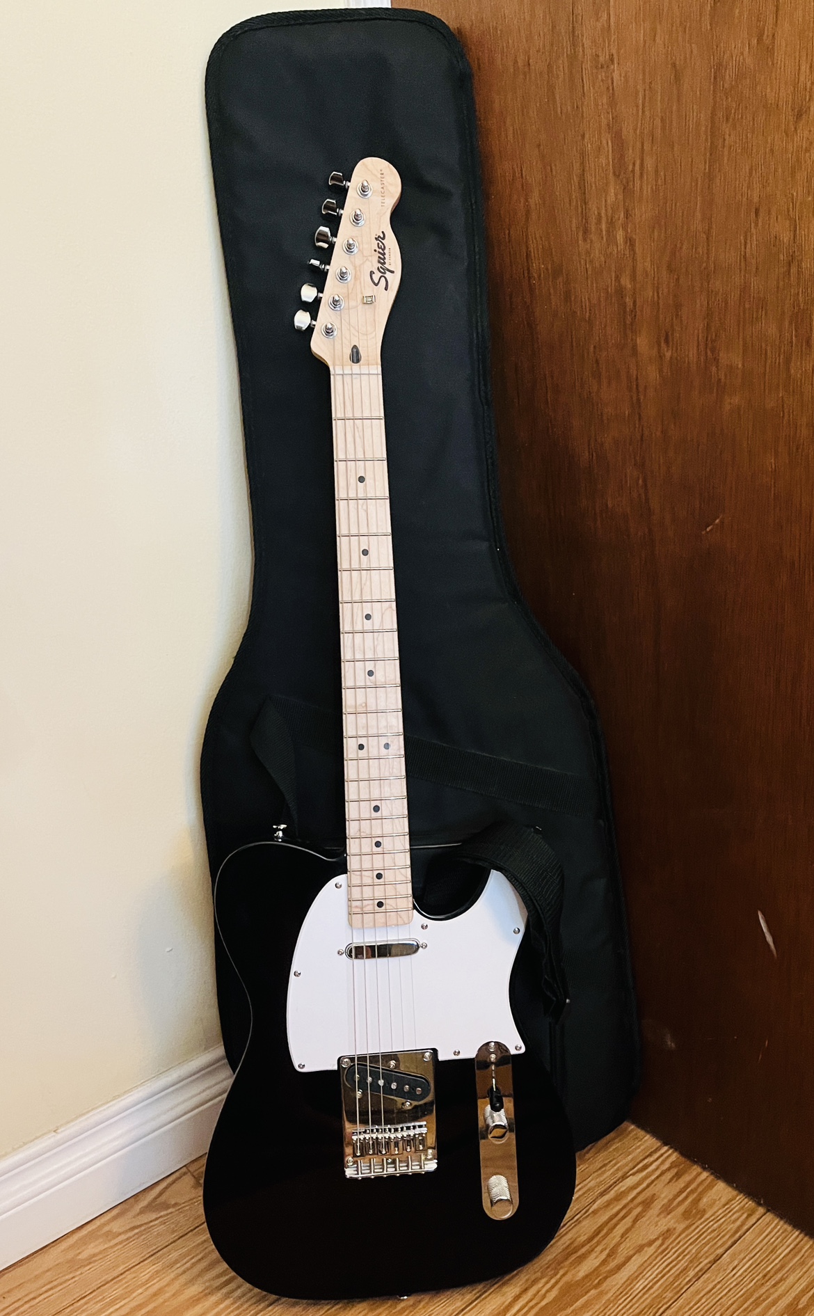 Squier Affinity Series Telecaster Electric Guitar thumbnail