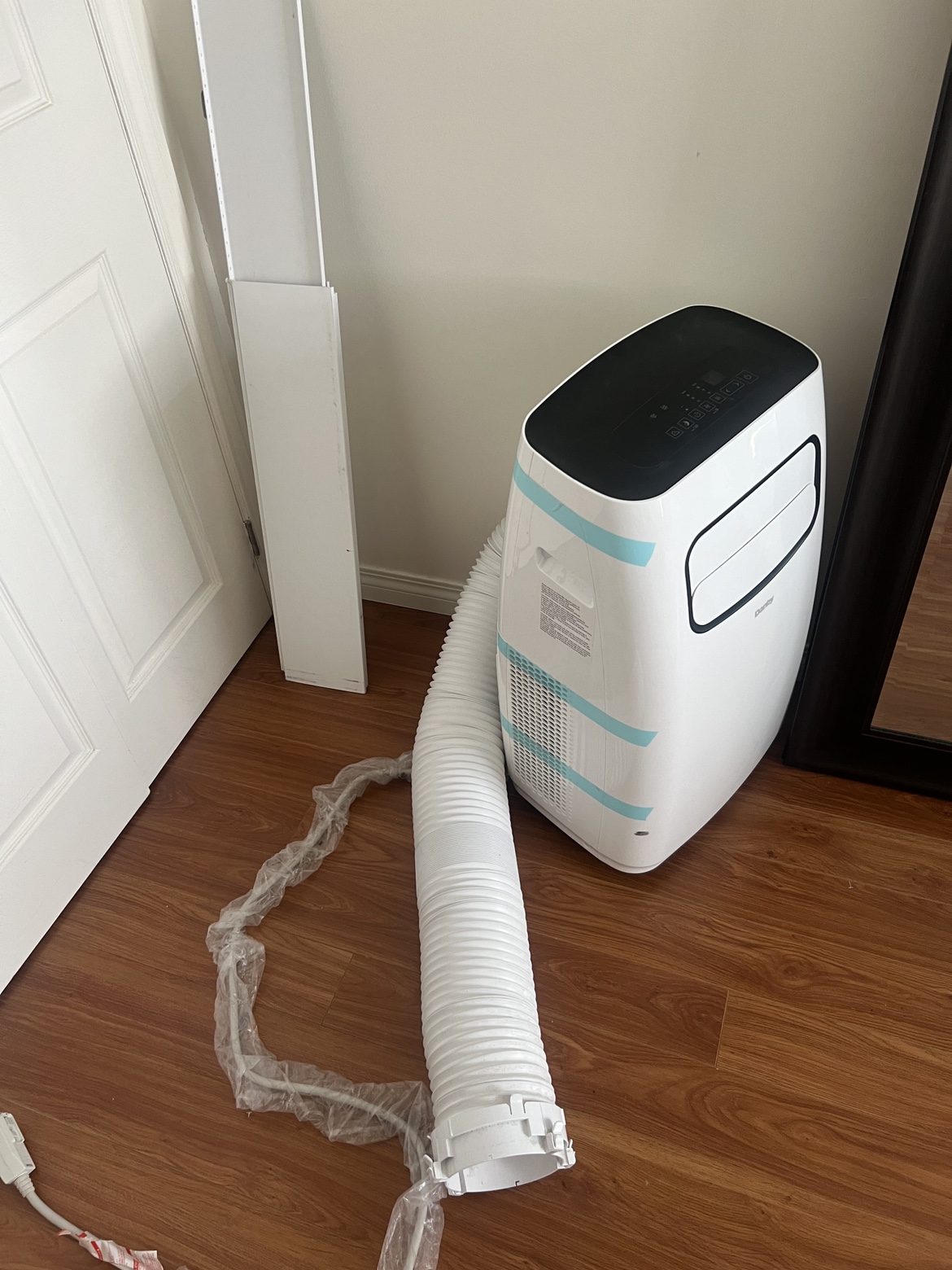 Portable air conditioner - photo 2