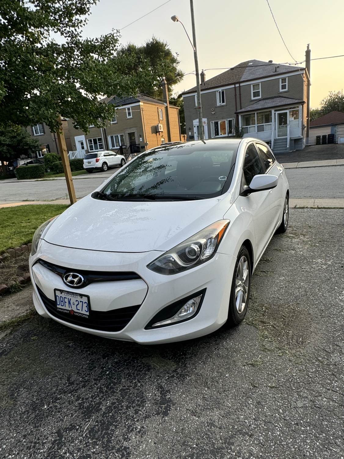 Hyundai Elantra - photo 3