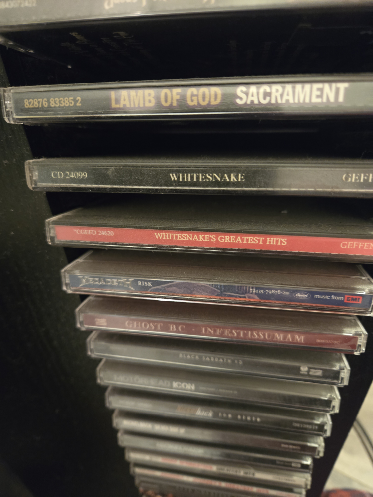 CDs and Rotating Rack image indicator(3)