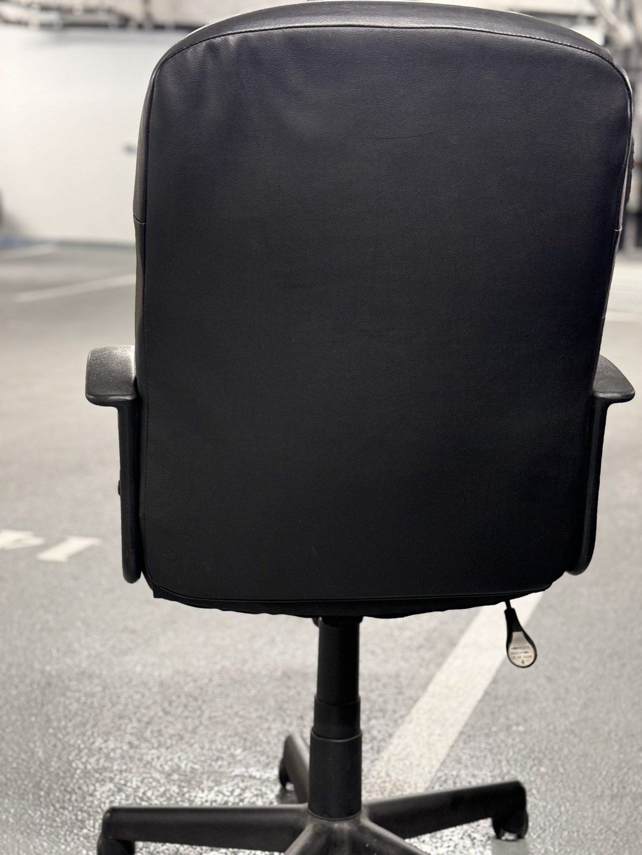 Office chair near perfect condition - photo 3
