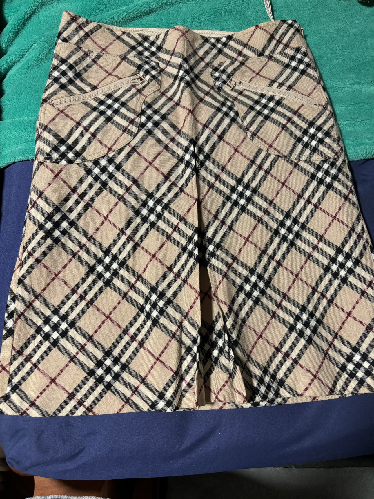 Burberry skirt thumbnail