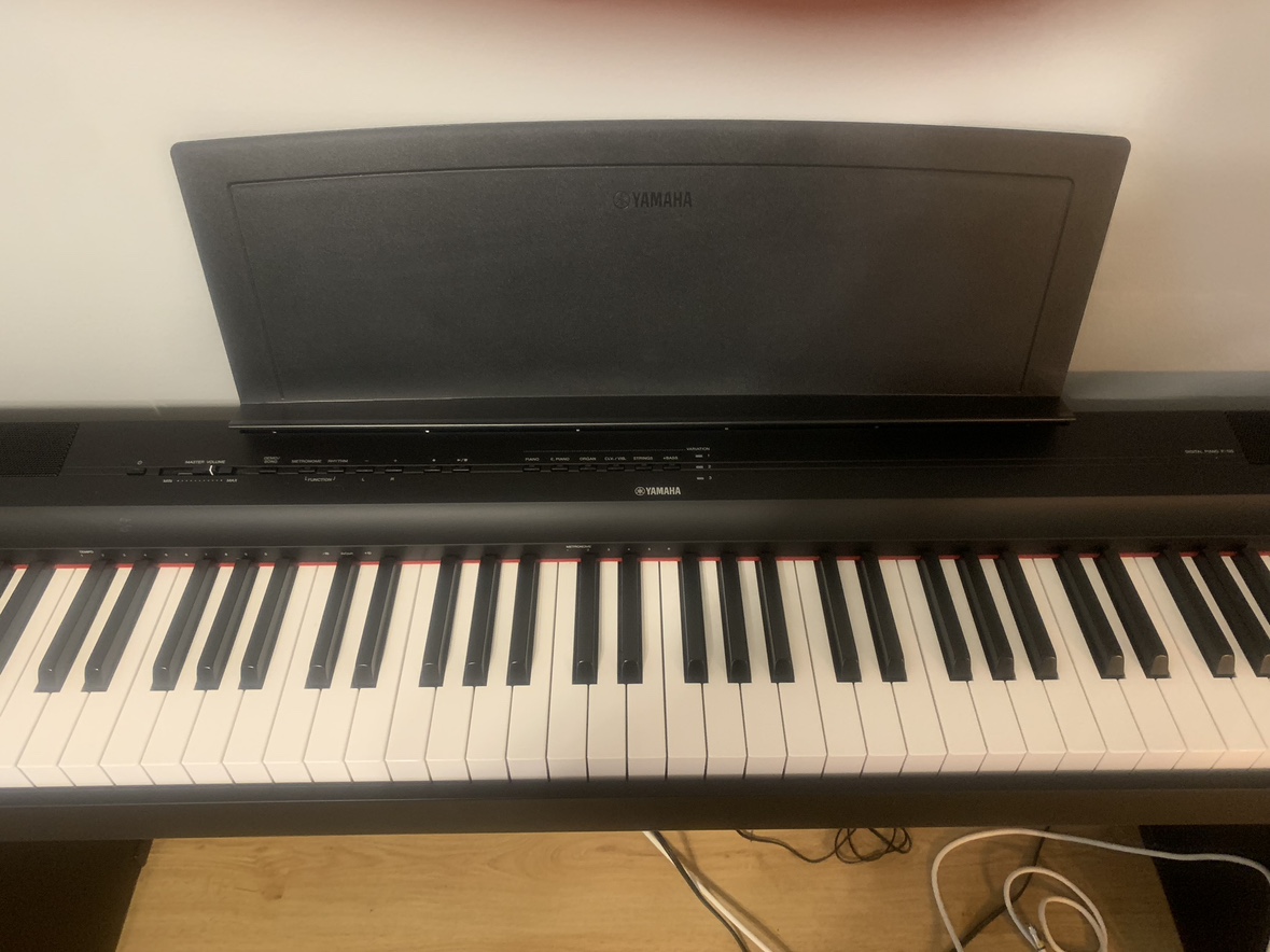 Yamaha P-125 Digital Piano & Stand - photo 3