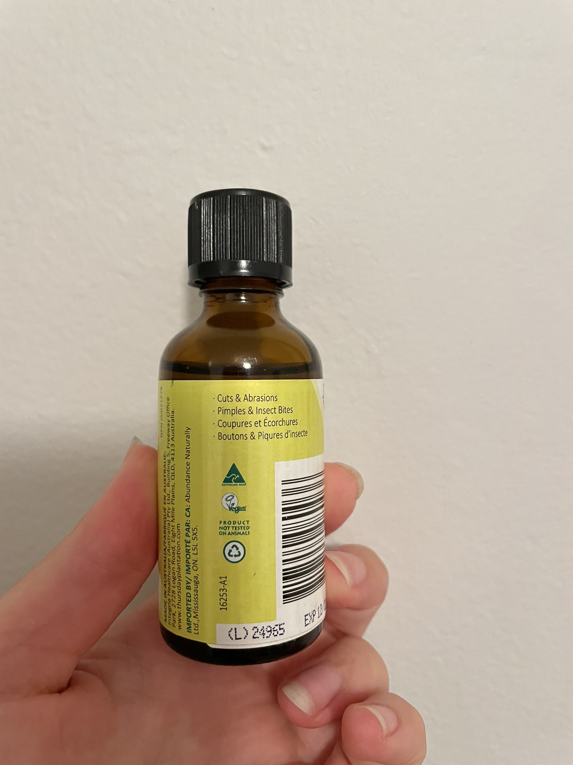 Tea tree essential oil - 50 mL image indicator(2)