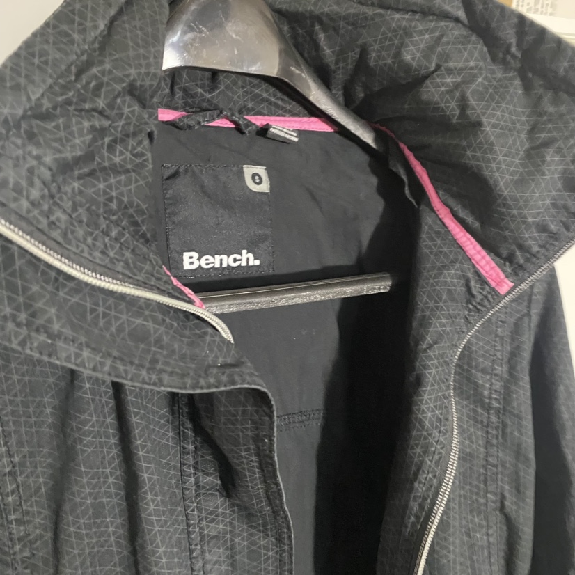 BENCH WINDBREAKER HOODED JACKET image indicator(6)