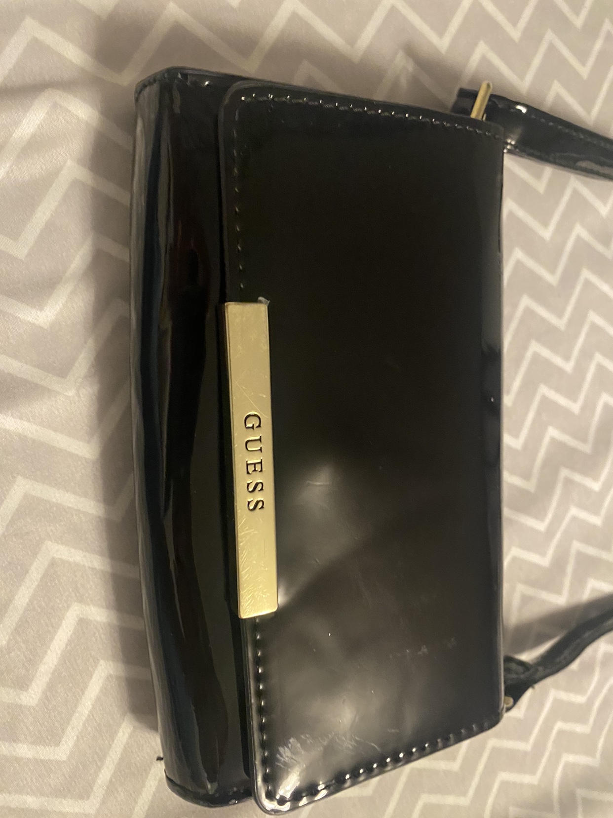 Guess purse
