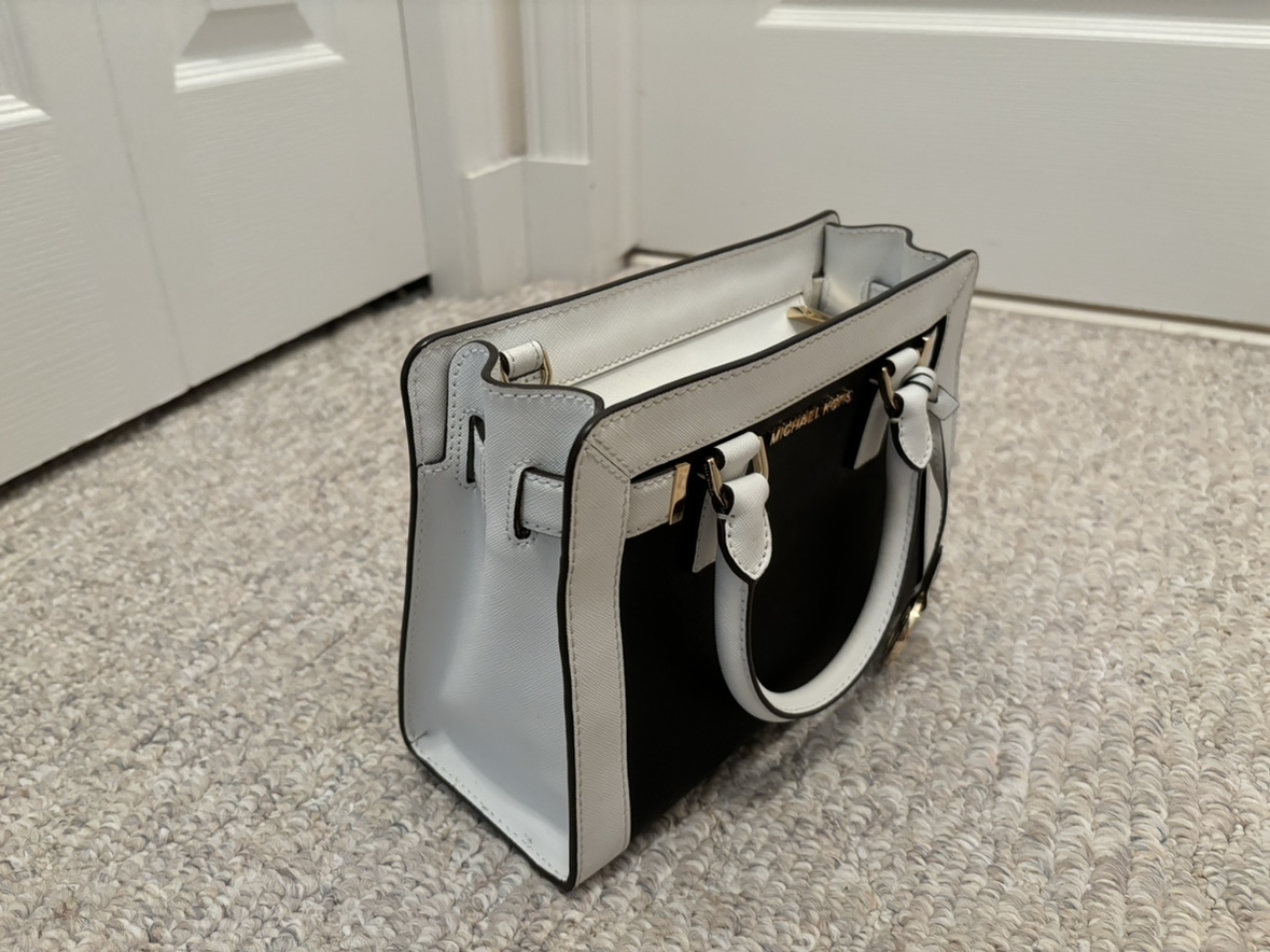Michael Kors Handbag - photo 3