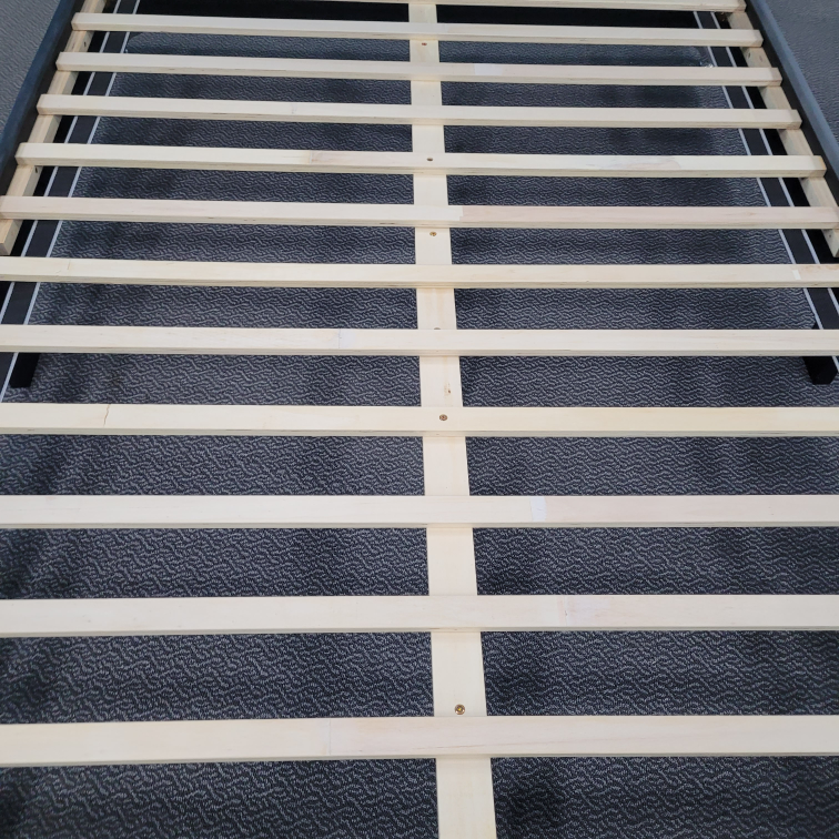 Queen Size Upholstered Bed Frame - photo 3
