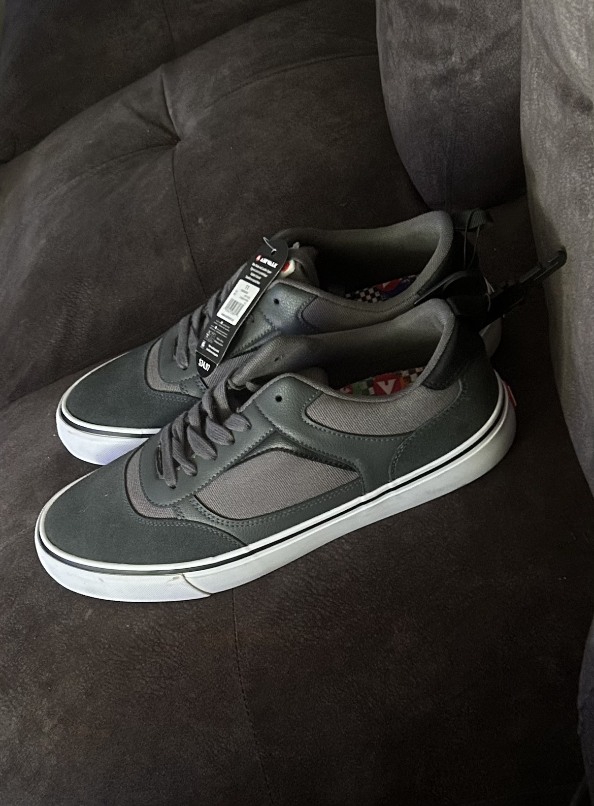Brand new men shoes size 11