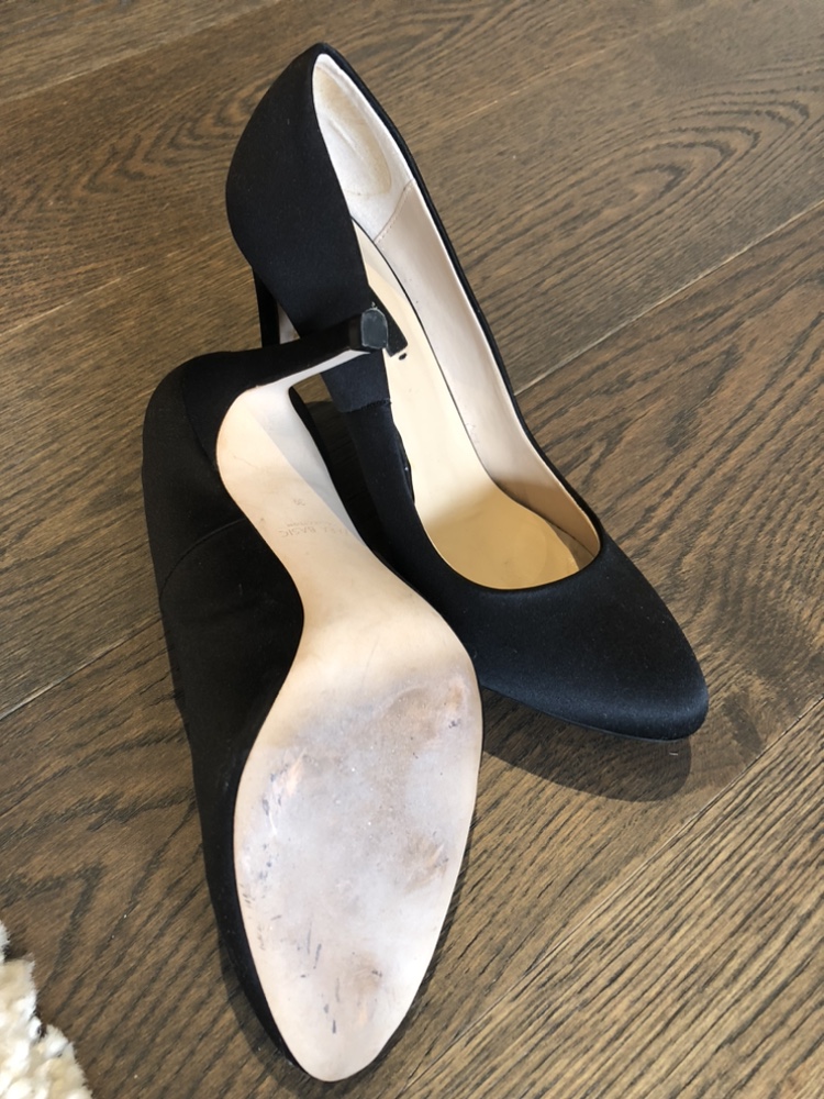 Black Pumps - photo 4