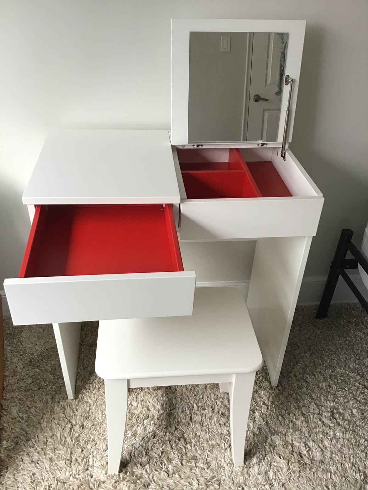 Dressing table / Vanity Table + chair