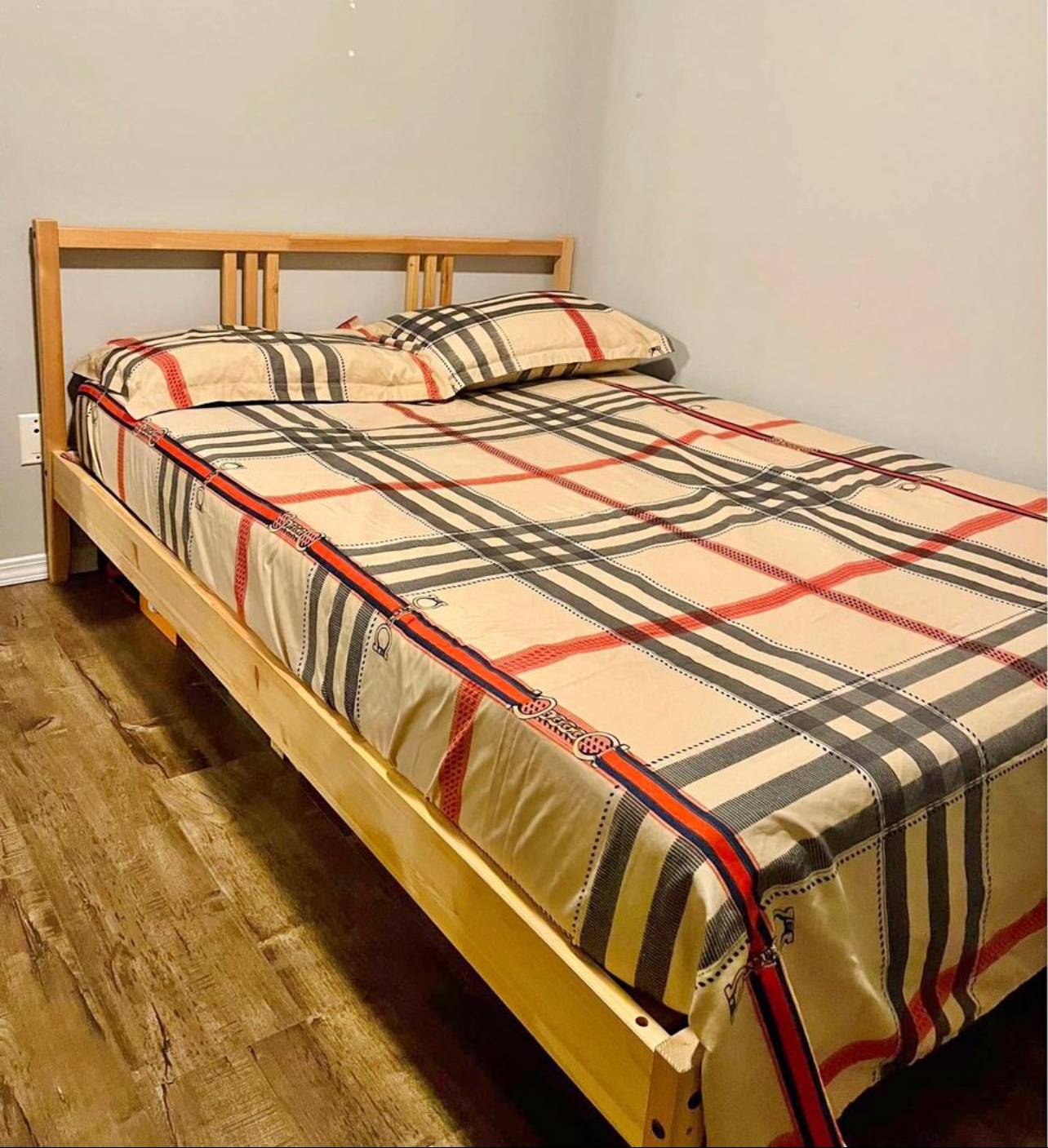 Double bed with mattress - photo 2