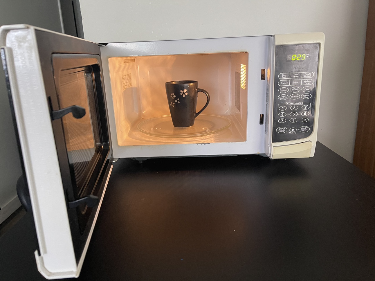 Danby Microwave - photo 3