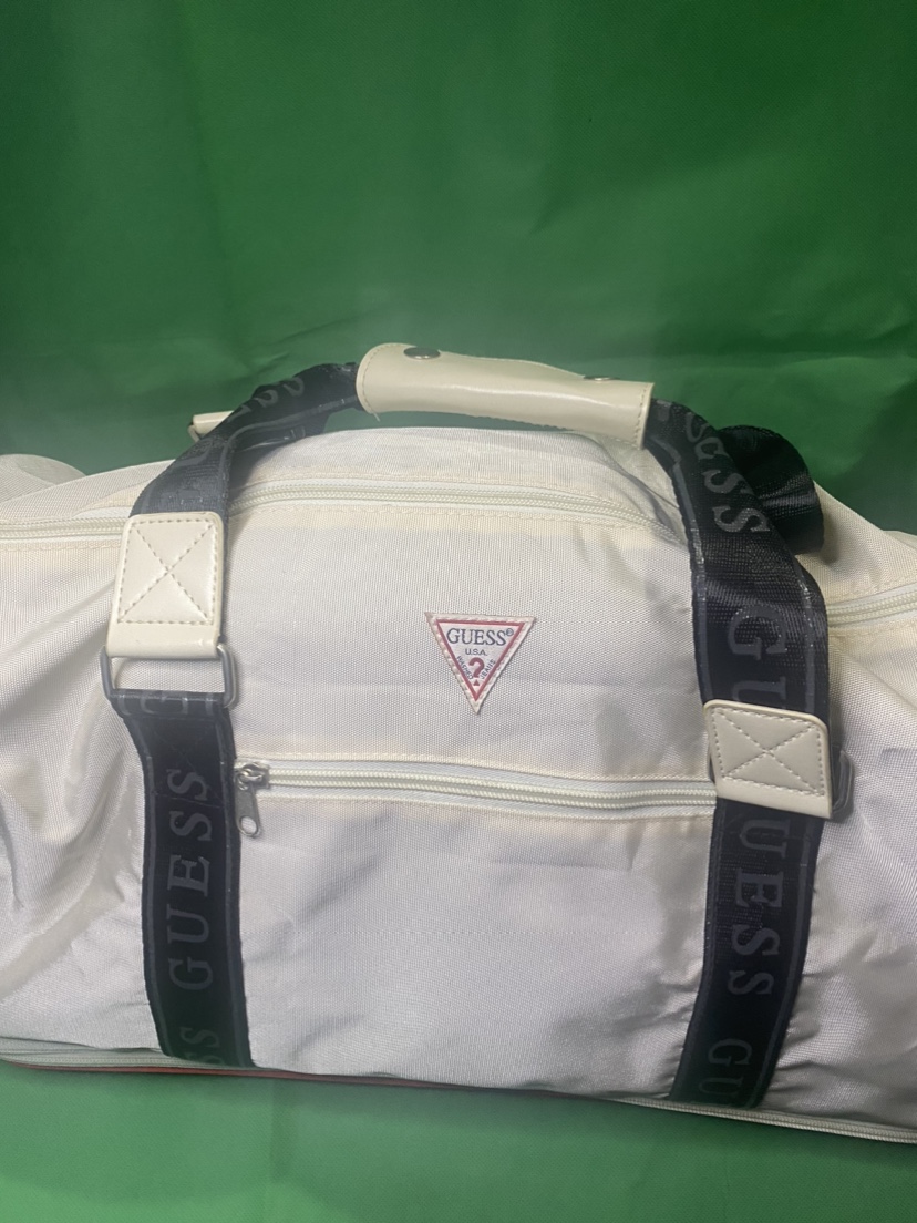 Guess Travel Bag image indicator(5)