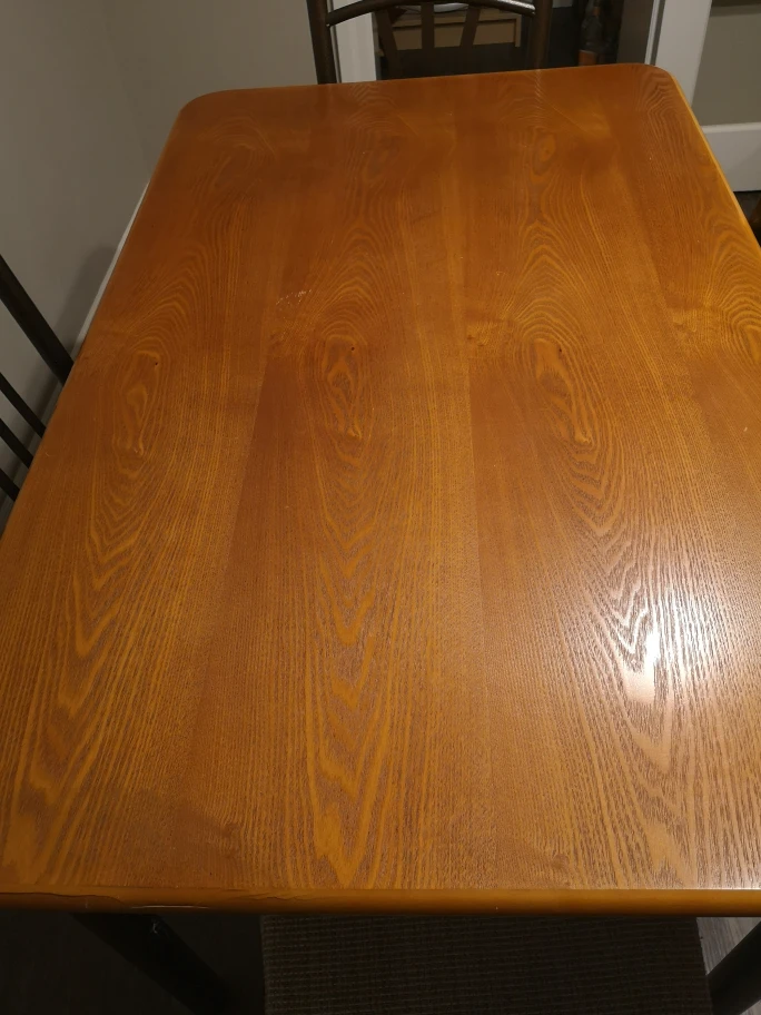 Dining Table and 4 Chairs image indicator(4)