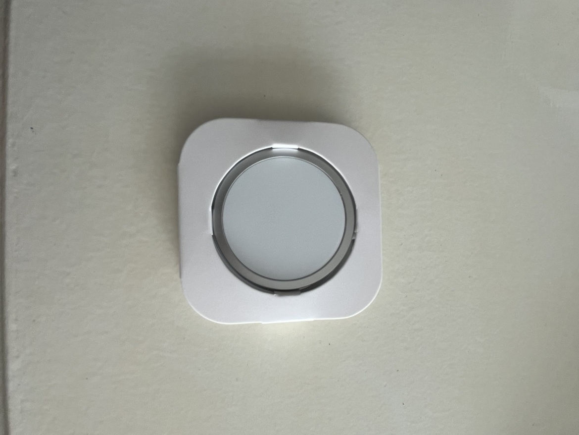 MagSafe Charger - photo 2