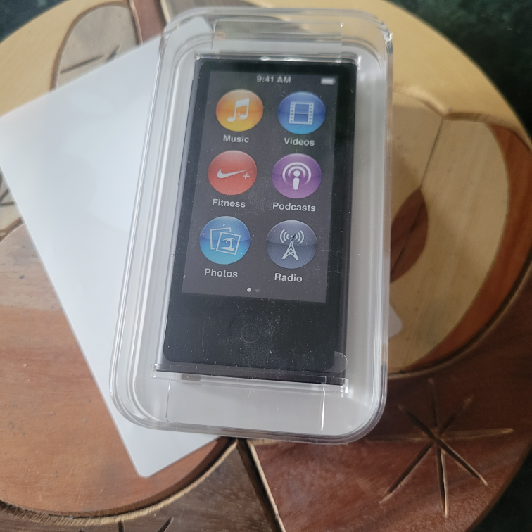 Apple IPod Nano - photo 2