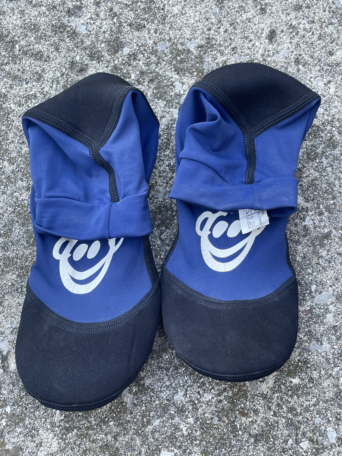 Volleyball sand socks image indicator(2)