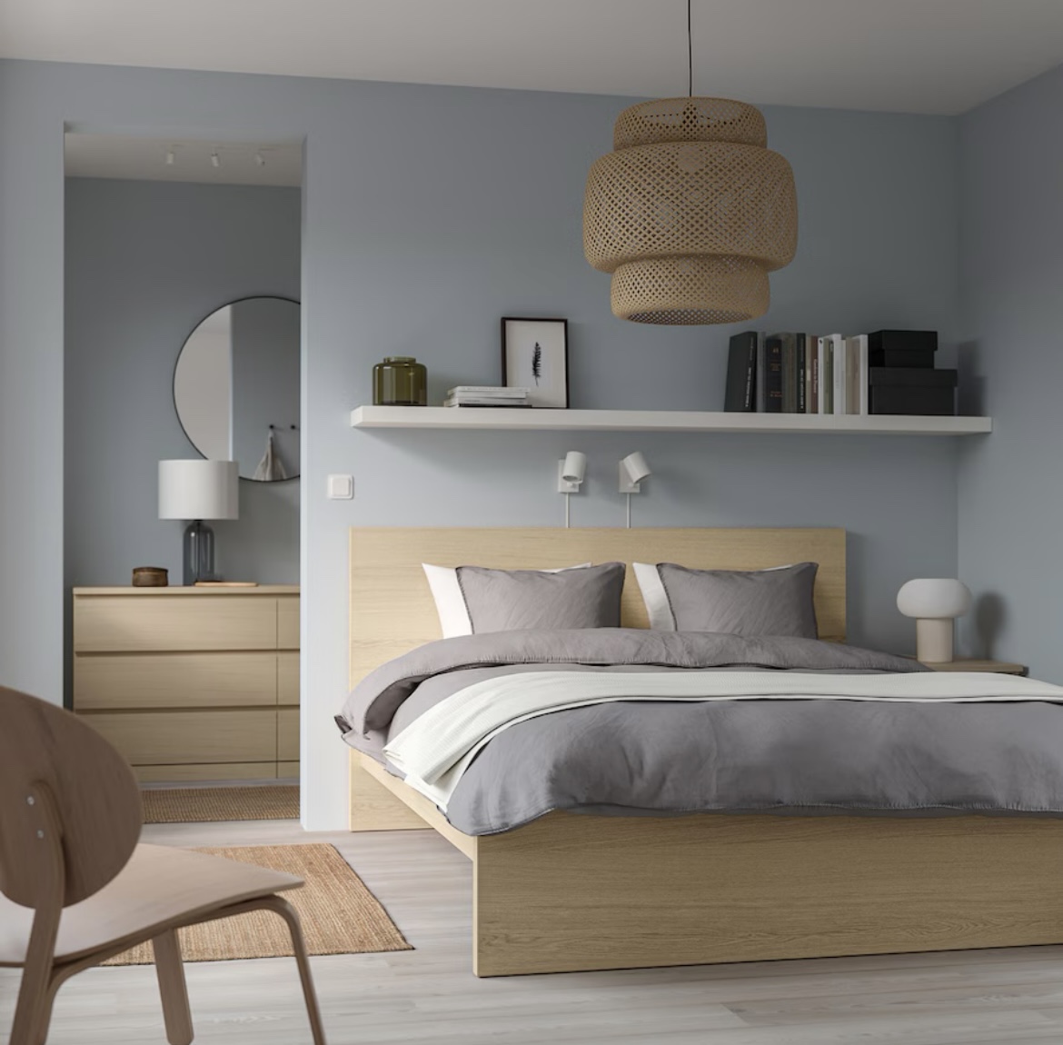 Ikea Malm Bed Queen + Ikea Mattress - photo 2