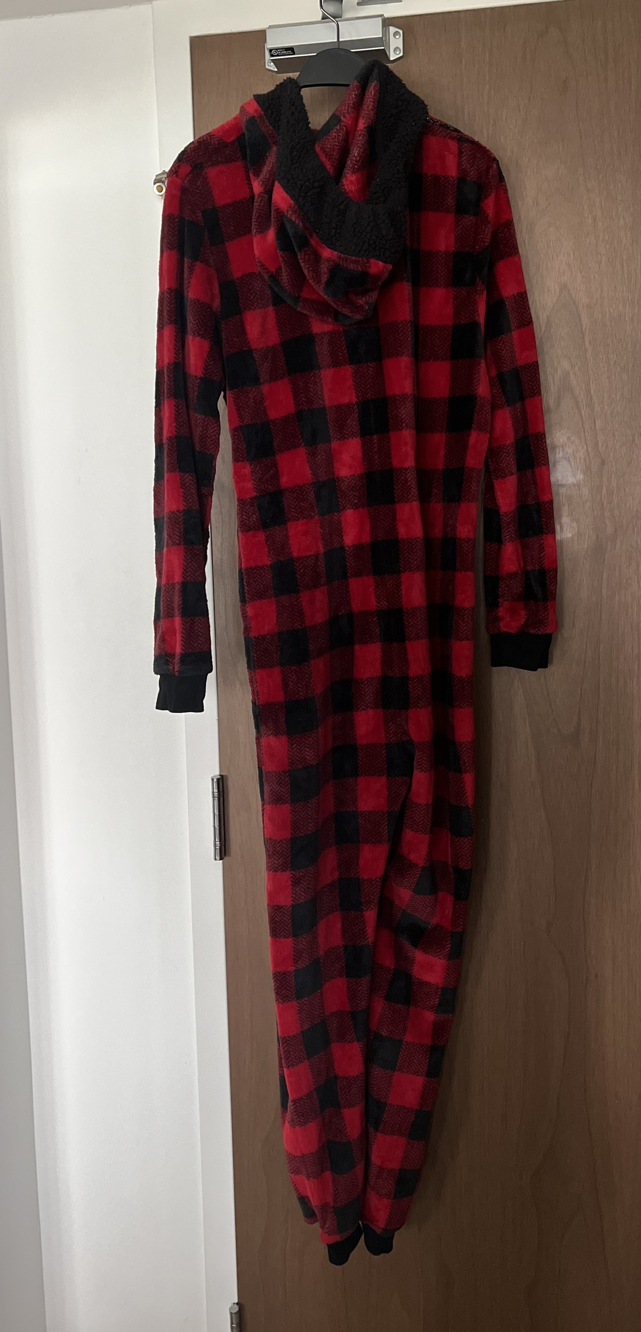 Red and Black Flannel Onesie - Pyjama image indicator(2)