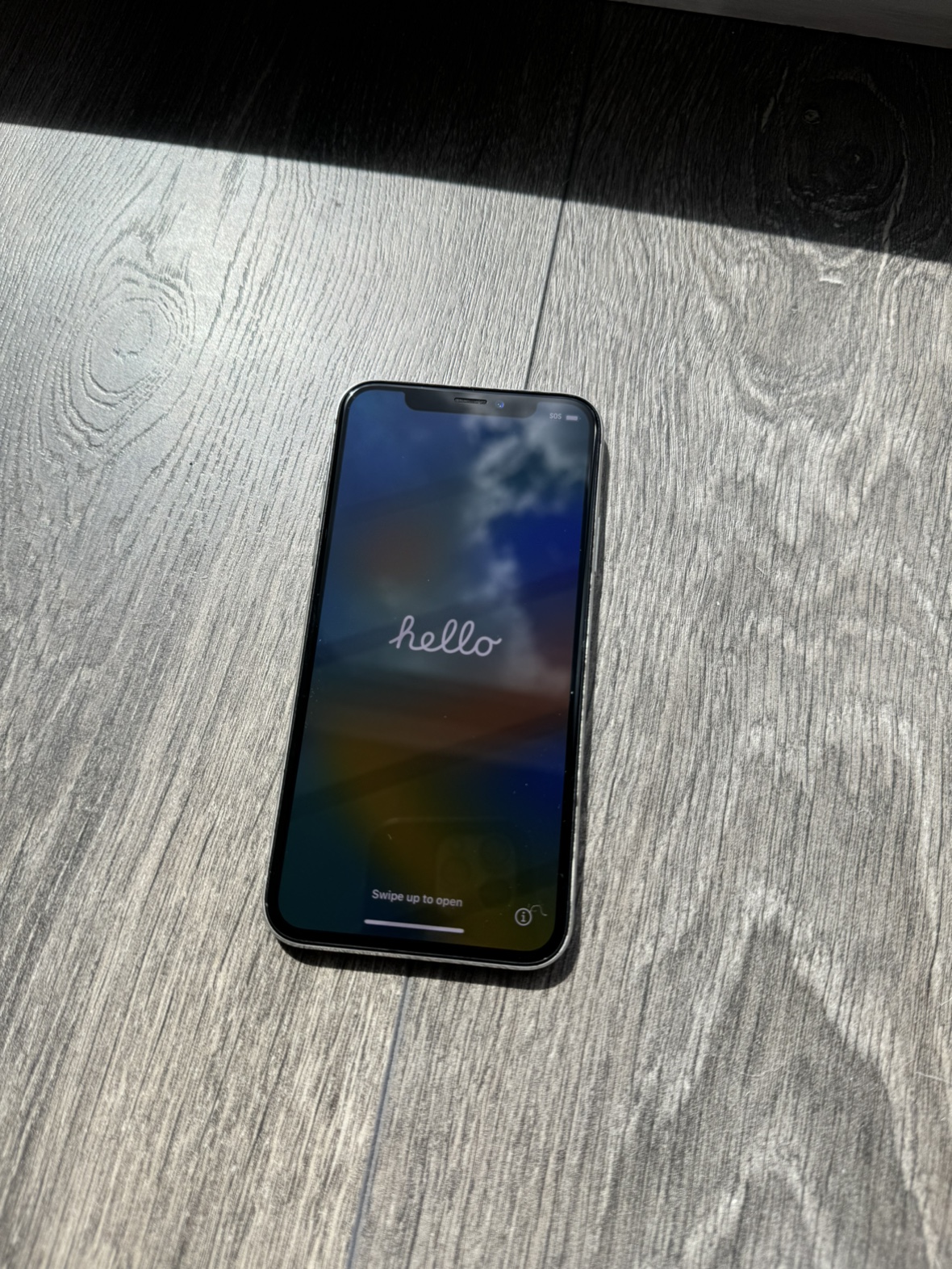 iPhone X [256GB, Used] image indicator(2)