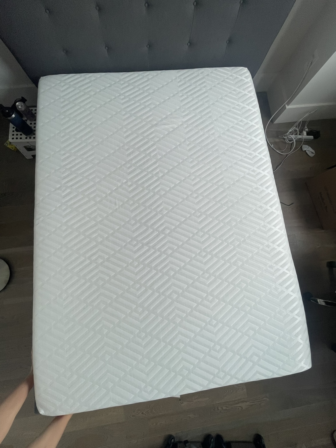 Simmons 10” Queen Mattress - photo 2