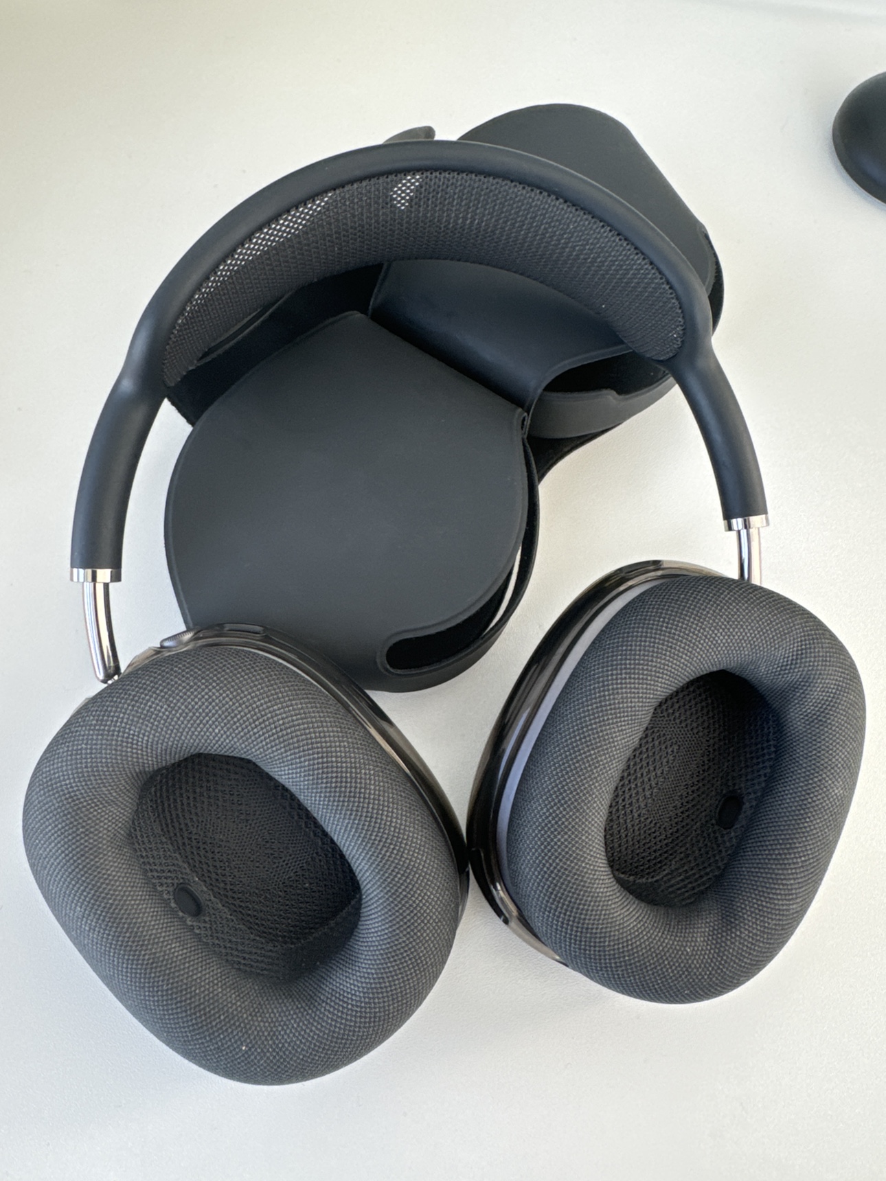 Apple AirPods Max Headphones - photo 2