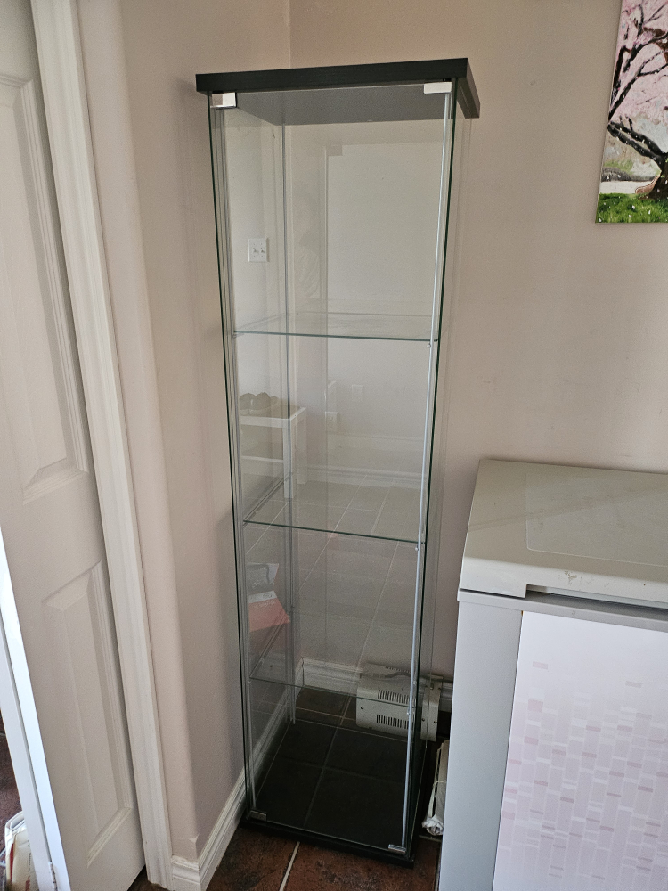 Glass Display Cabinet <IKEA> - photo 3