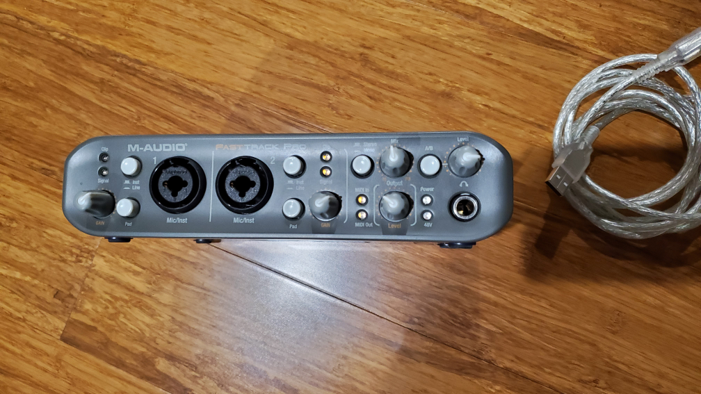 M-Audio Fast Track Pro Midi Interface image indicator(2)