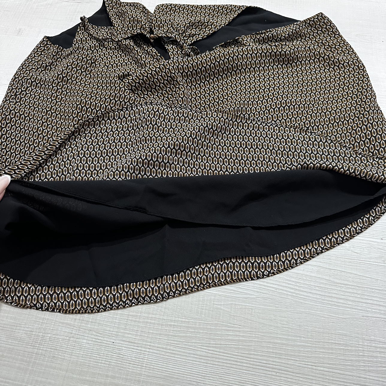 Black and Gold Patterned Top image indicator(6)