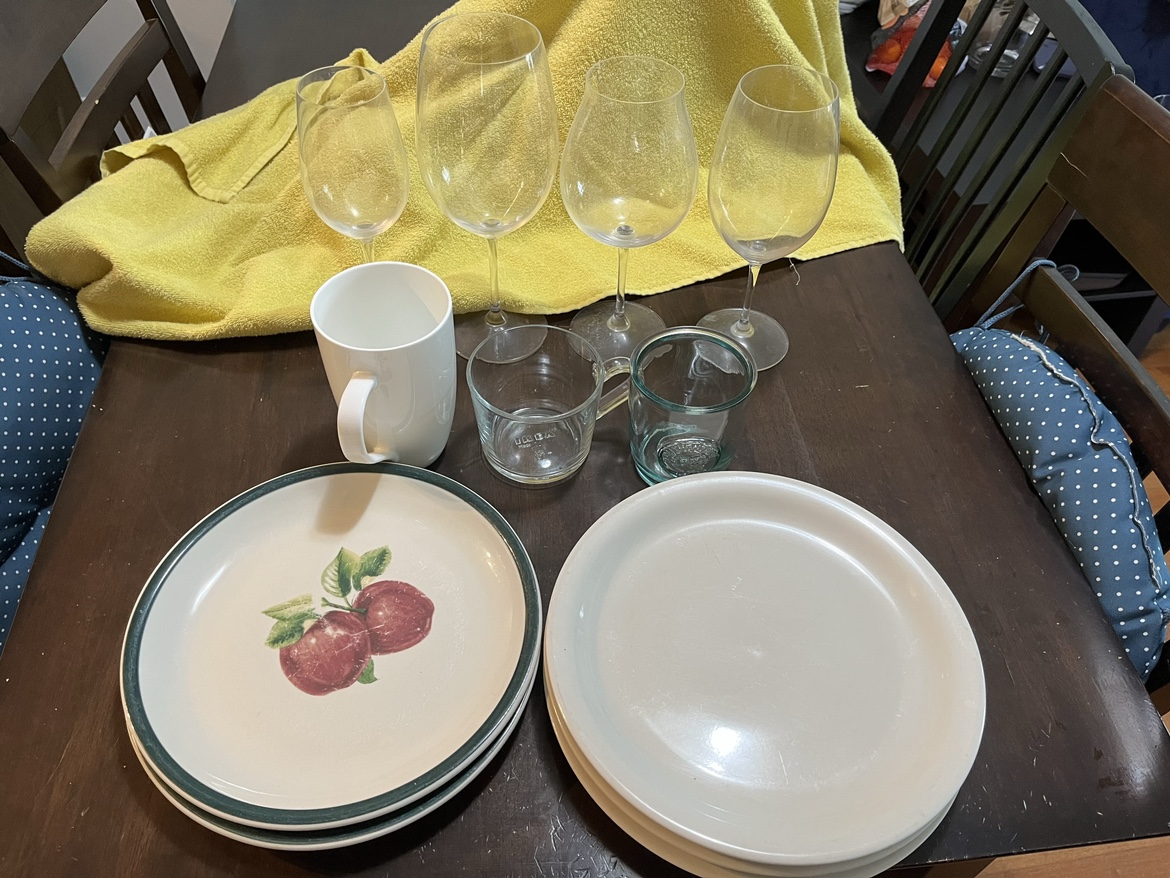 Kitchenware # Freecycle thumbnail