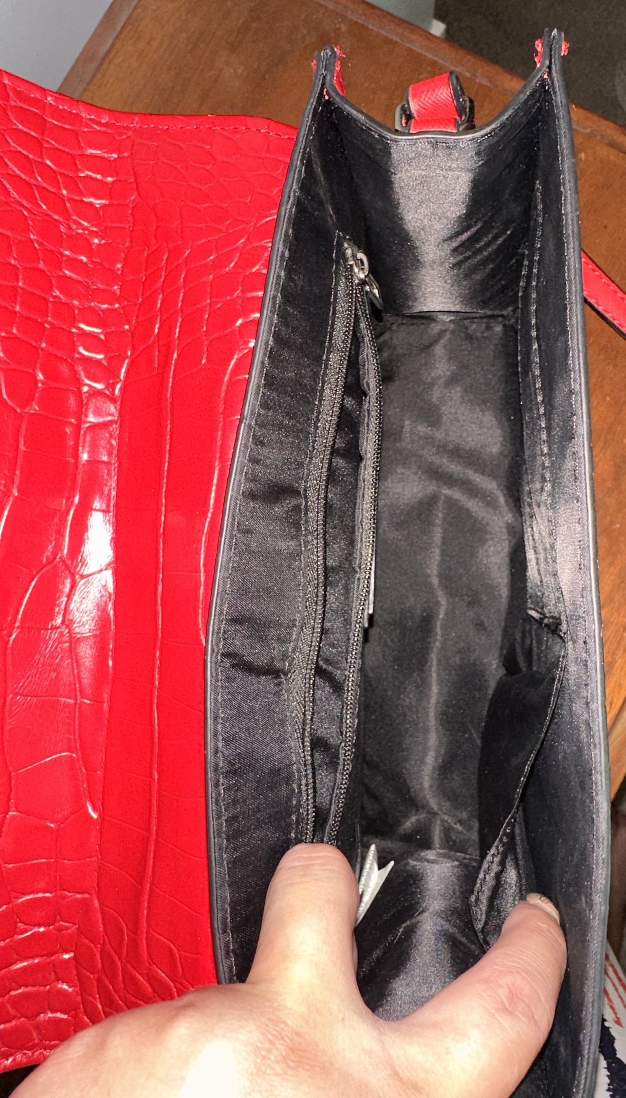 Guess Purse - photo 2