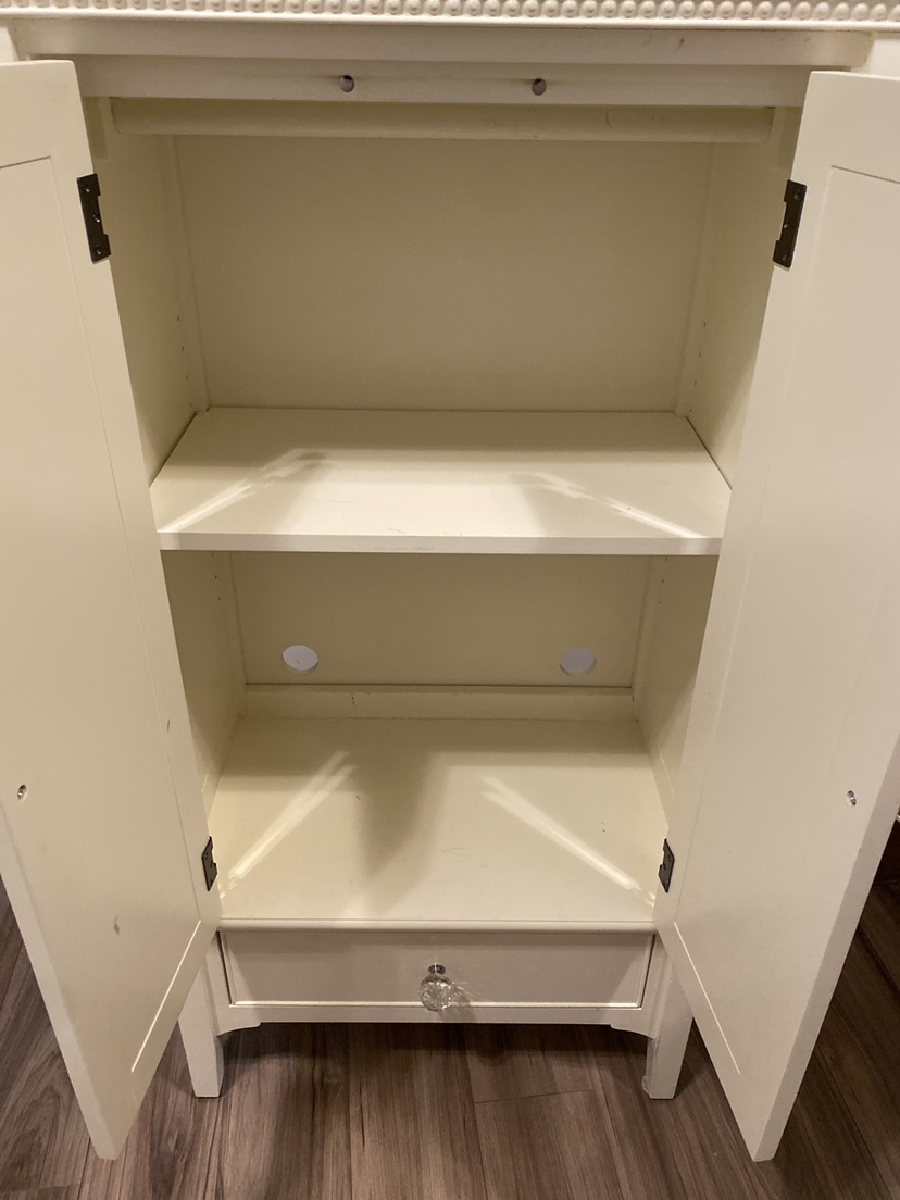 Pottery Barn kids wardrobe image indicator(3)