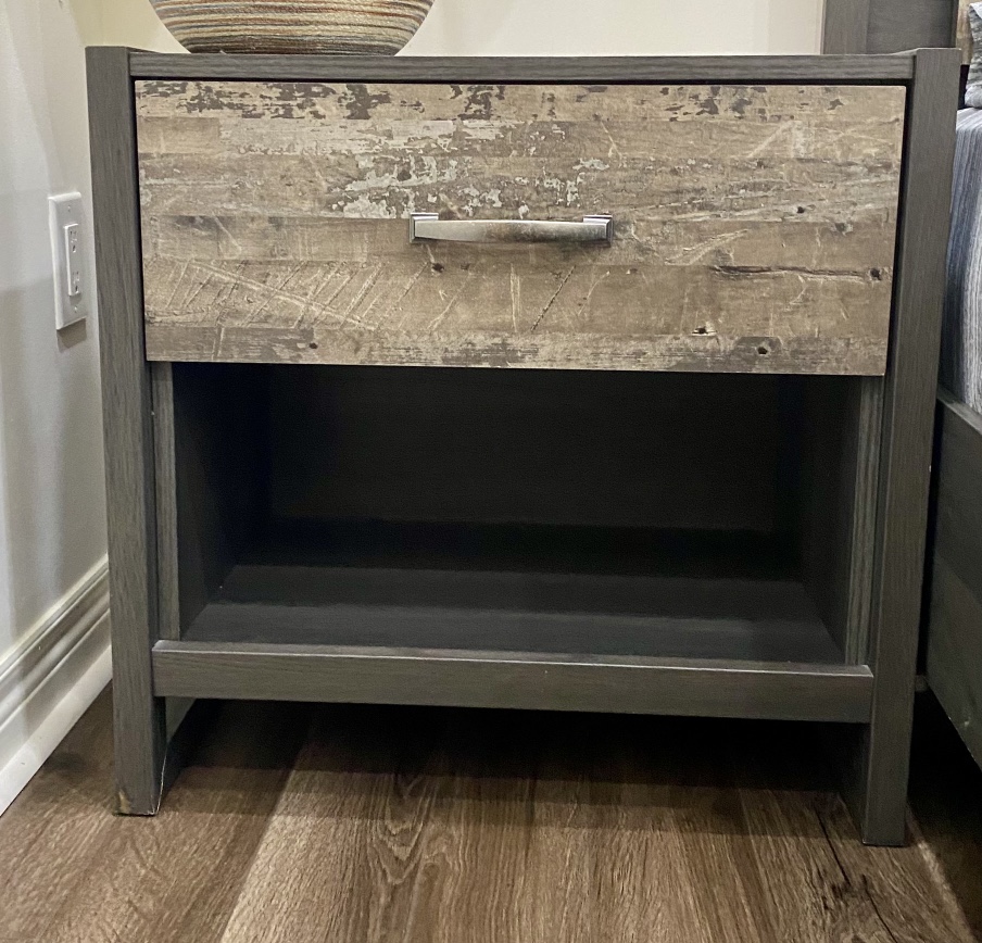 Queen Size Bed Frame with Nightstands - photo 4