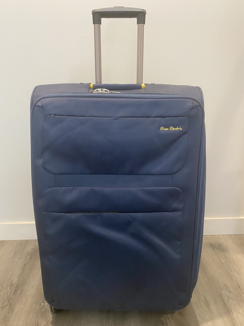 26” Soft shell Pierre Cardin Suitcase - photo 2