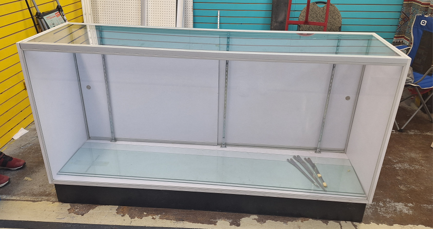 Glass Displays - photo 2