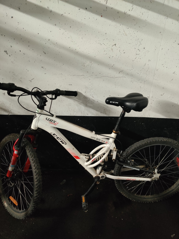 CCM 26 Deluxe Mountain Bike - photo 4