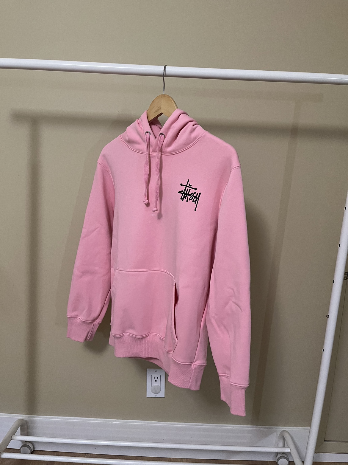 Pink hoodie thumbnail