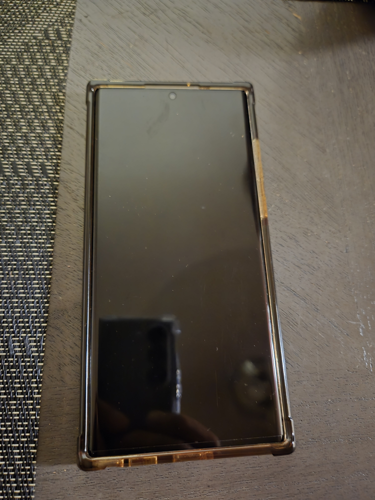Samsung S22 Ultra phone