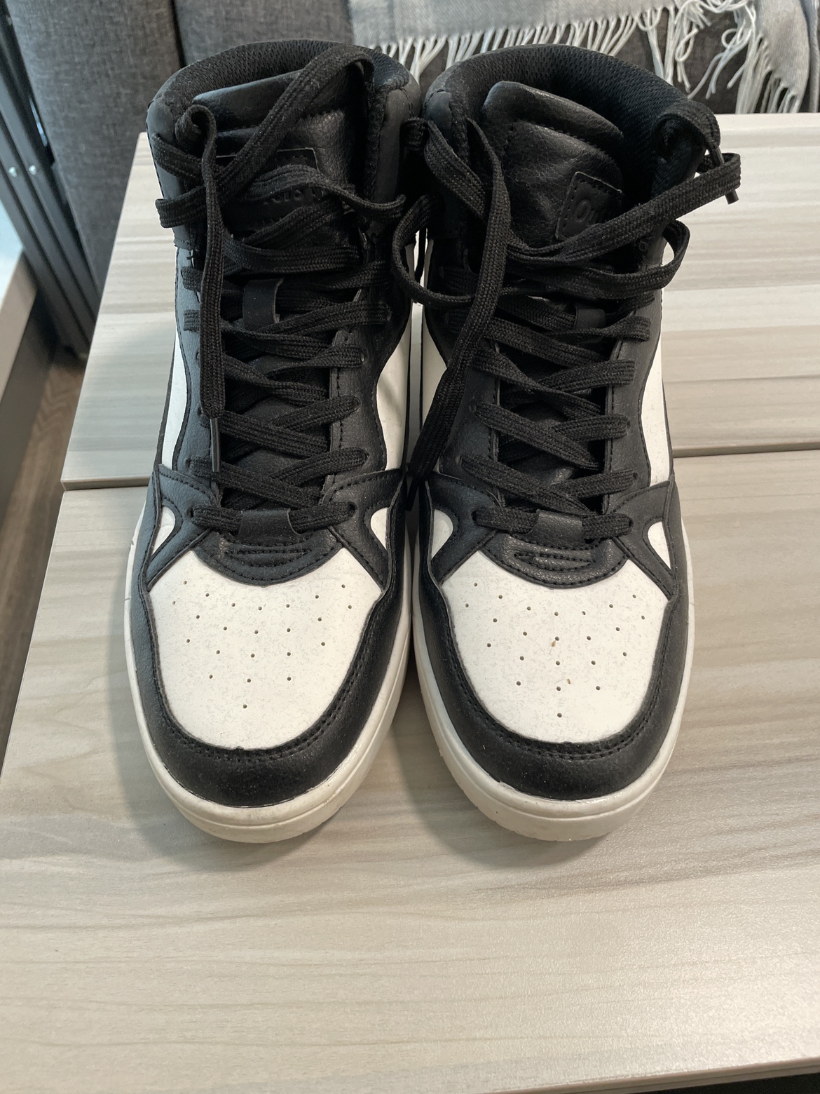 High Shoes - photo 2