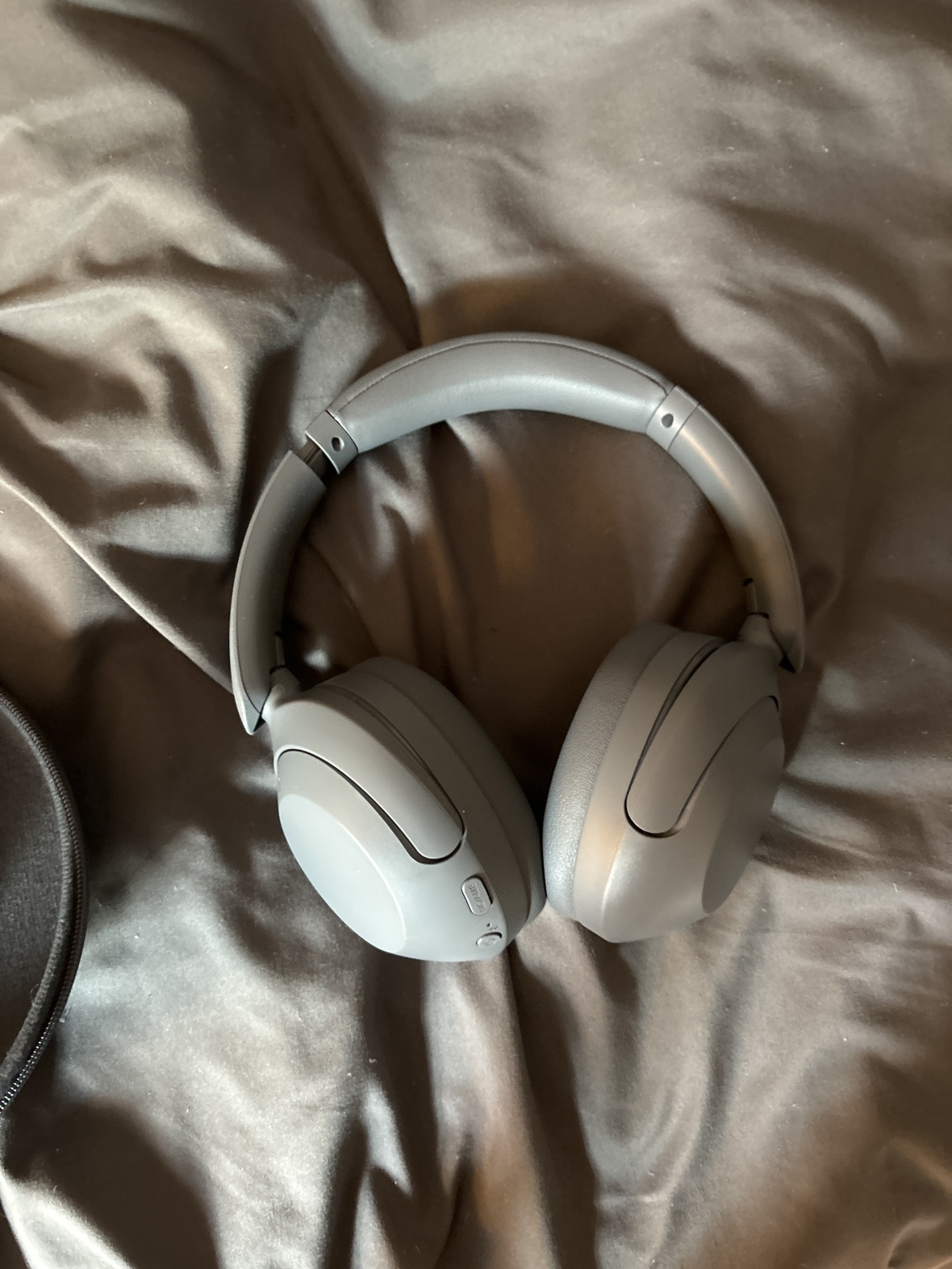 Sony xb910n Noise Cancelling Headphones