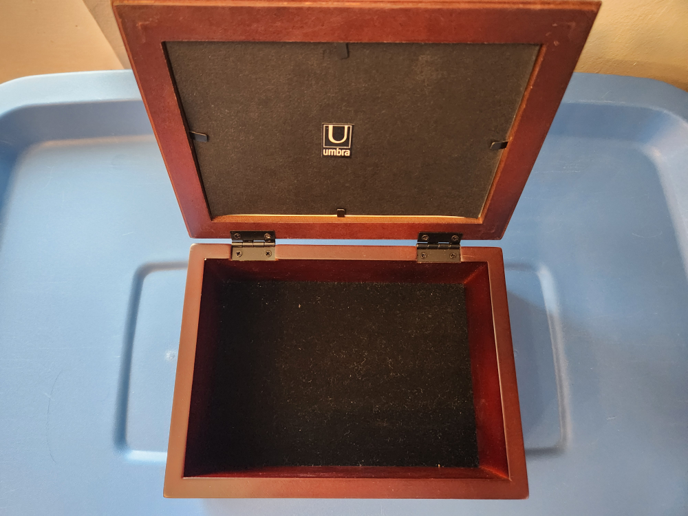 Umbra wood jewelry box, frame top - photo 2