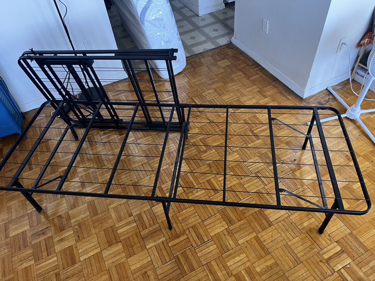 Metal Bed Frame - photo 2