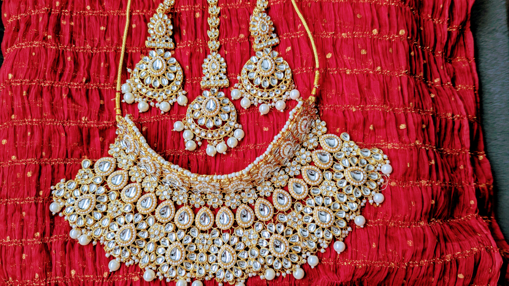 Bridal Jewelry Set thumbnail
