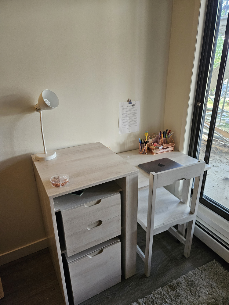 Compact Desk & Chair. - photo 2