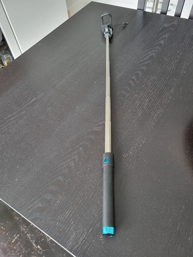 Selfie Stick, Extendable with shutter button image indicator(2)