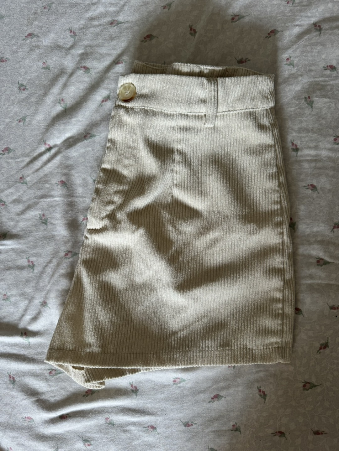 bright corduroy shorts thumbnail
